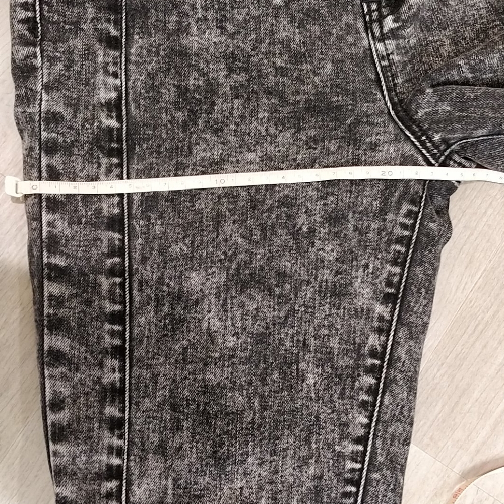 Guess dark wash ripped ankle jeans - Picture 9 of 9